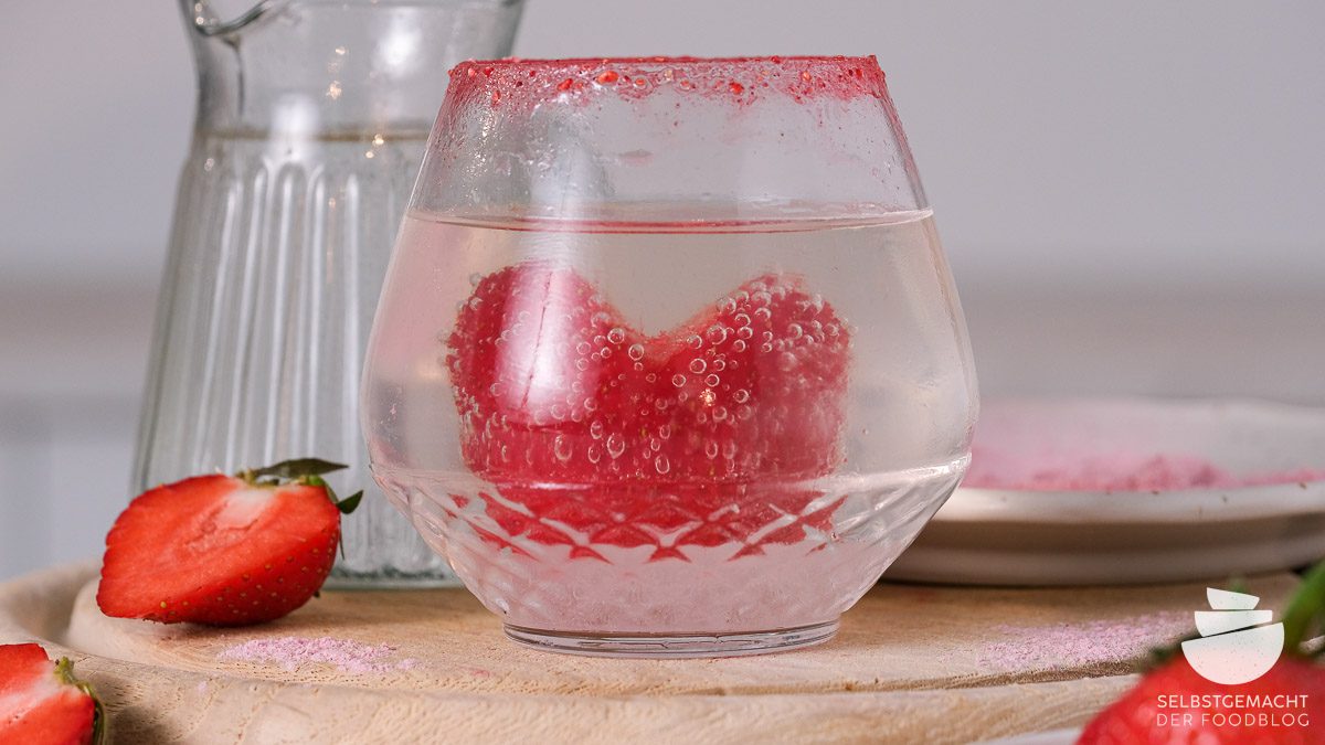 Erdbeer-Zitronen Gin Tonic