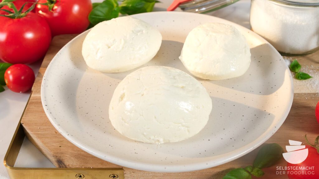 Mozzarella einfach selber machen mit Lab